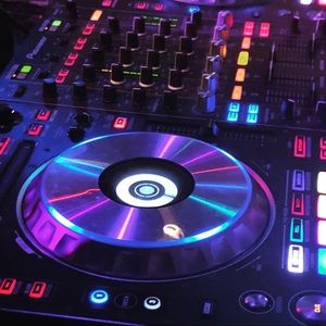 Meet your Posher, Dj
